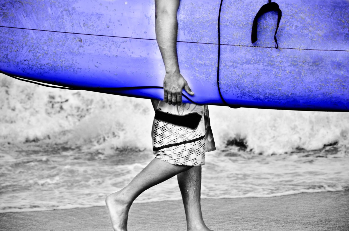 SURFBOARD IN HAND BLUE MF